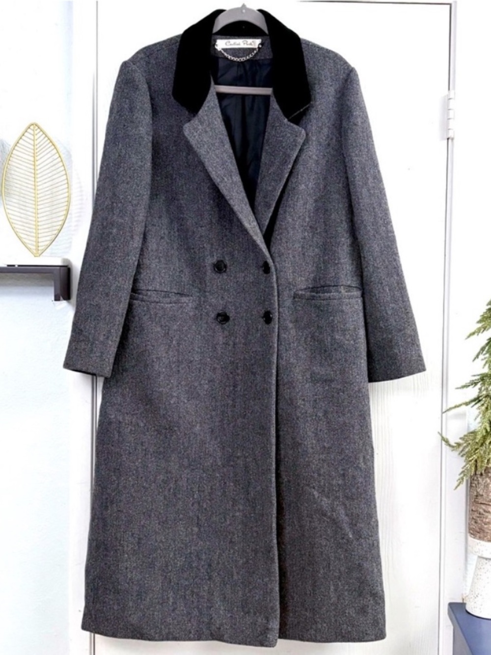 Central Park Double-Breasted Gray Wool Pea Coat with Black Velvet Collar Sz 12